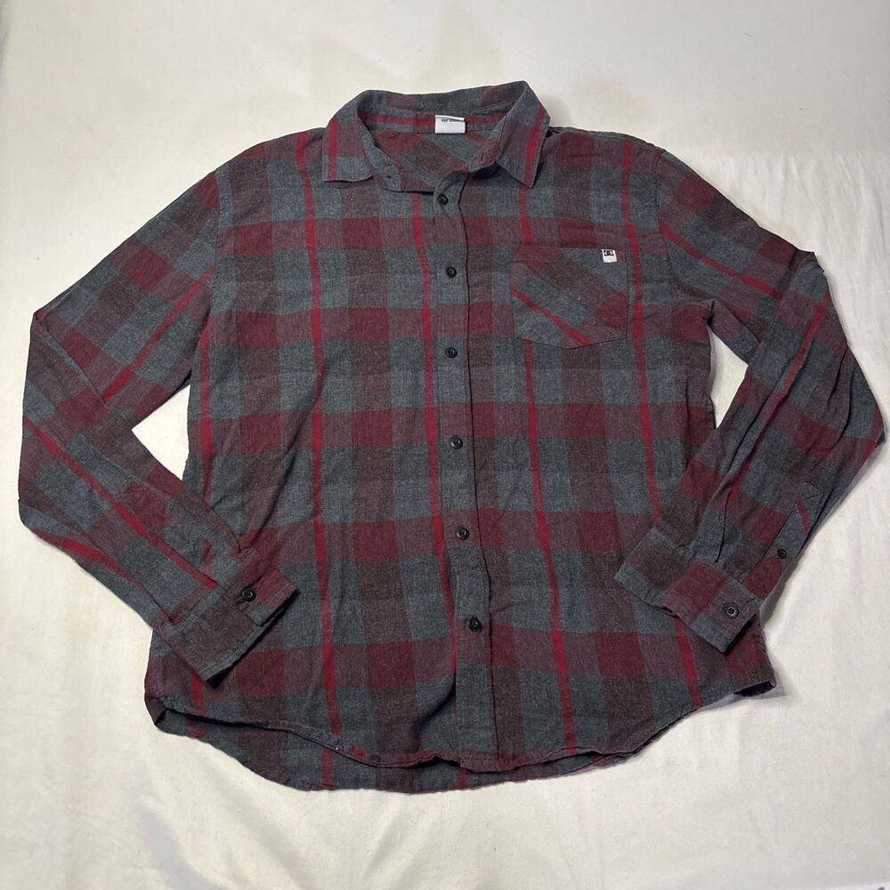 DC Shoes Plaid Flannel Button Down Shirt L/G Red Gray Skate Casual